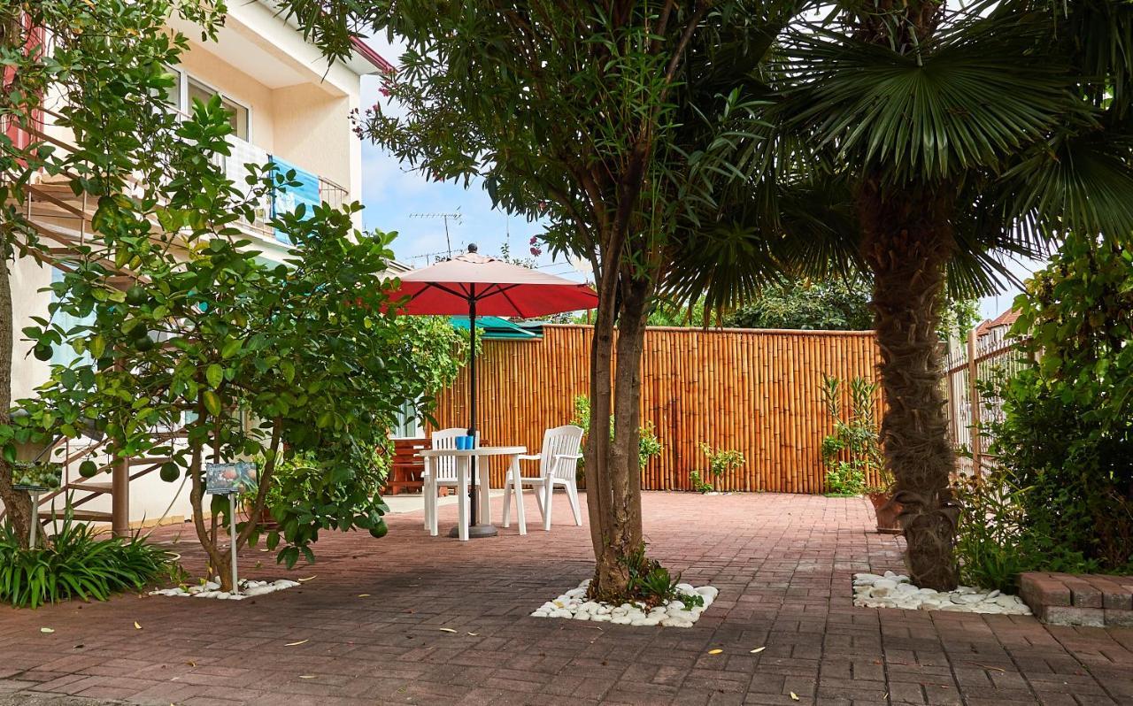 Marco Club Hotel Gagra Exterior photo
