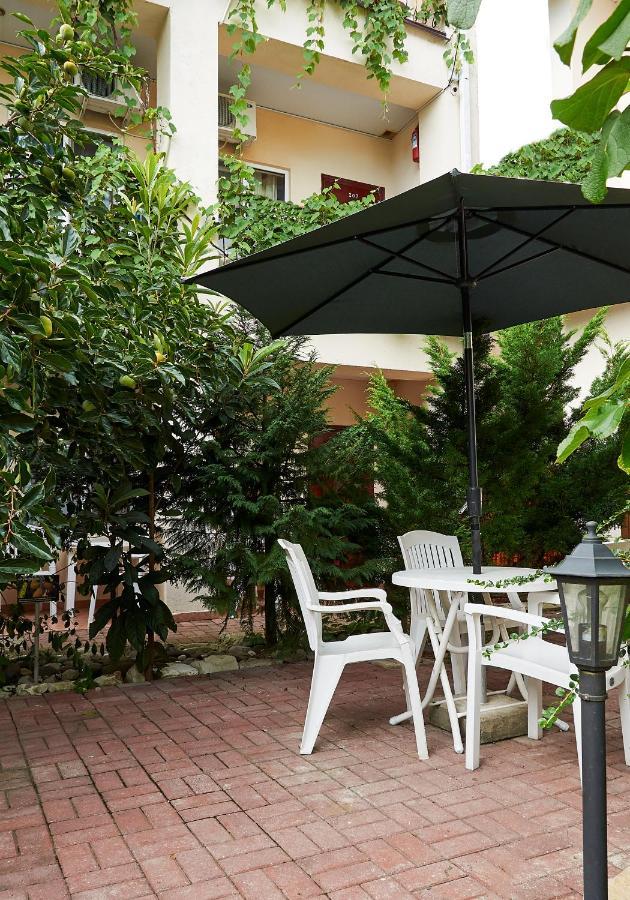 Marco Club Hotel Gagra Exterior photo