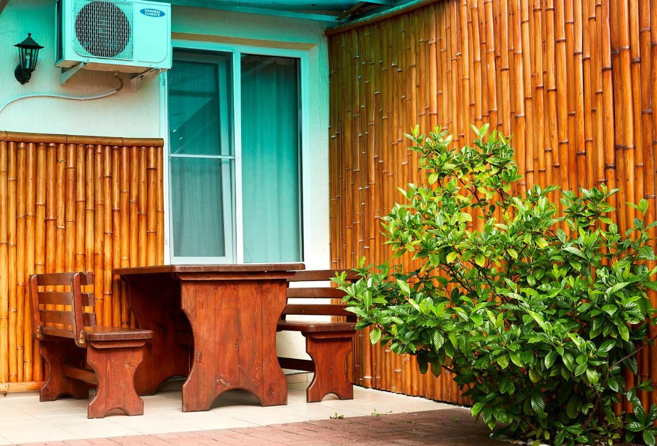 Marco Club Hotel Gagra Exterior photo